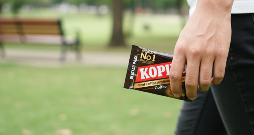 Refresh Your Body and Mind Through an Afternoon Walk 